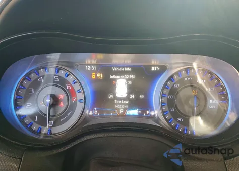 2015 Chrysler 300 S из США, поврежденный, VIN 2C3CCABT0FH803692